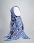Lily scarf