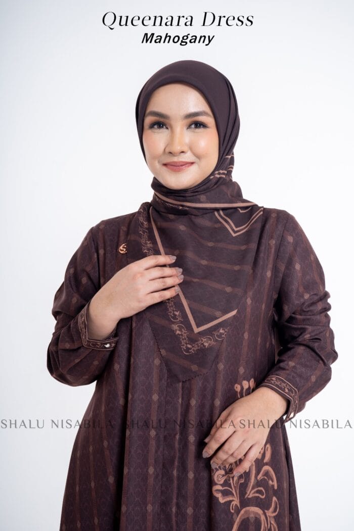 Queenara dress - Image 7