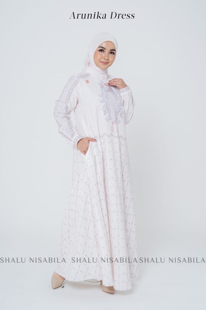 Arunika dress - Image 10