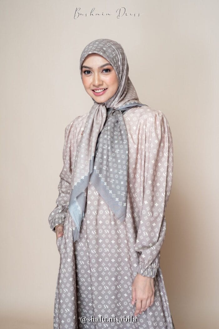 Bashnin dress - Image 5