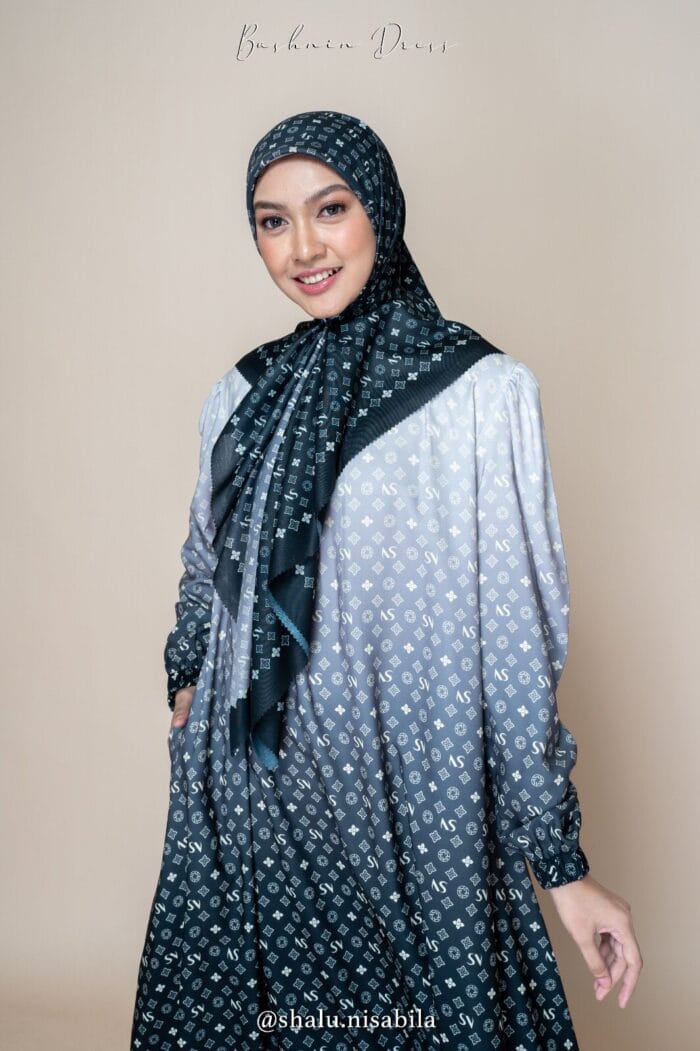 Bashnin dress - Image 4