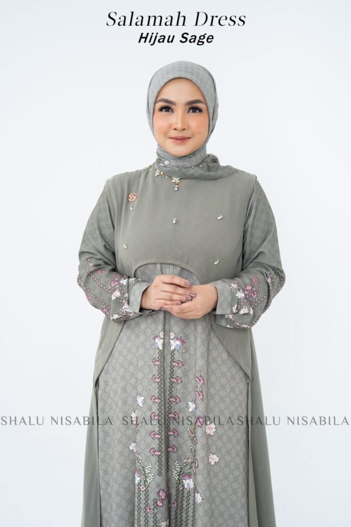 Salamah dress - Image 10