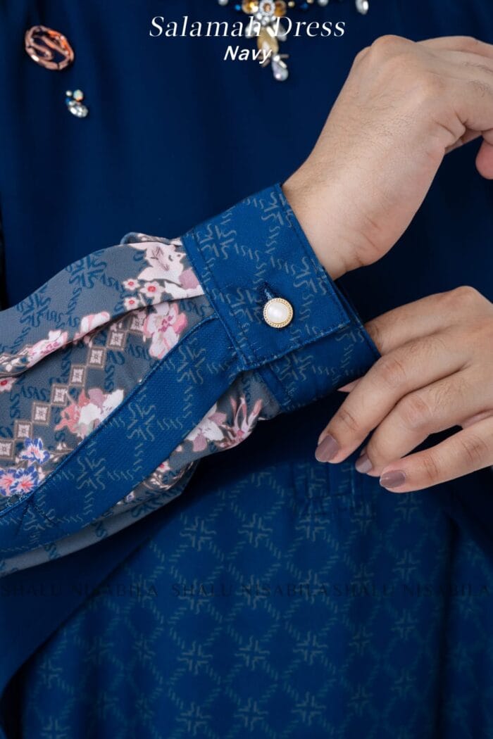 Salamah dress - Image 4