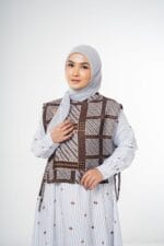 Asvara dress - Image 5