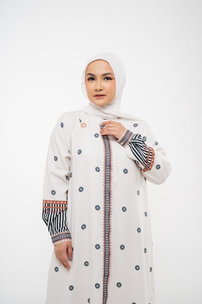 Lanaa dress - Image 18