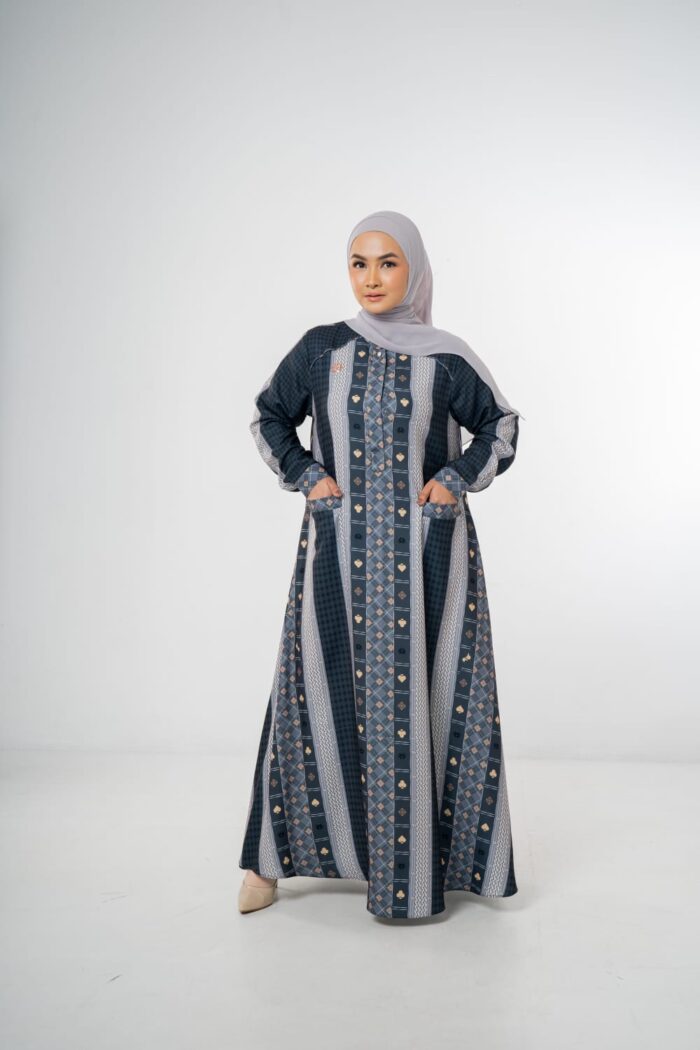 Noir dress - Image 8