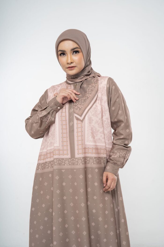Nawilla dress - Image 11